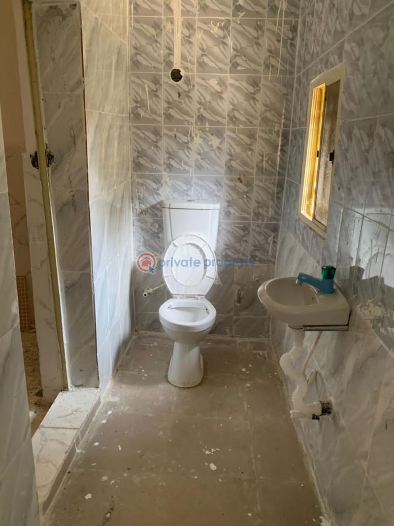 1 bedroom Mini Flat For Rent Magodo GRA Phase 1 Ojodu Lagos - 4