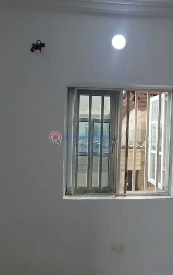 1 bedroom Mini Flat For Rent Maryland Ikeja Lagos - 3