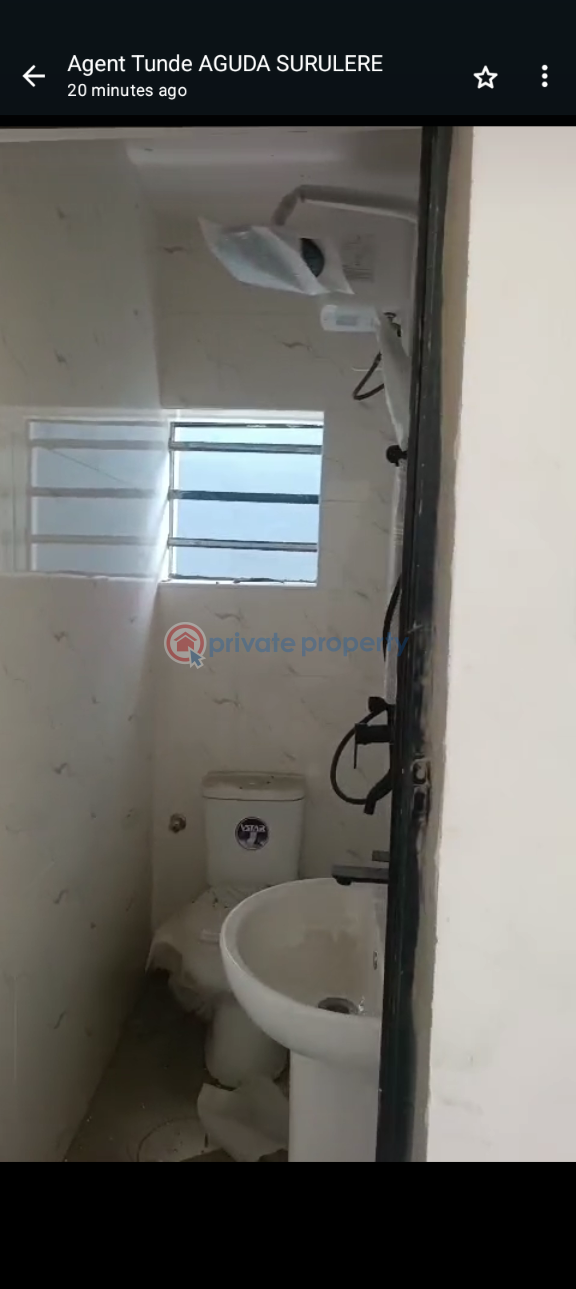 2 bedroom Block Of Flats For Rent Aguda  Surulere Lagos - 5