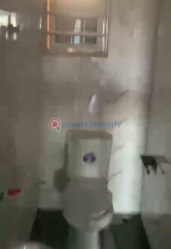 2 bedroom Block Of Flats For Rent Ijesha Surulere Lagos - 6