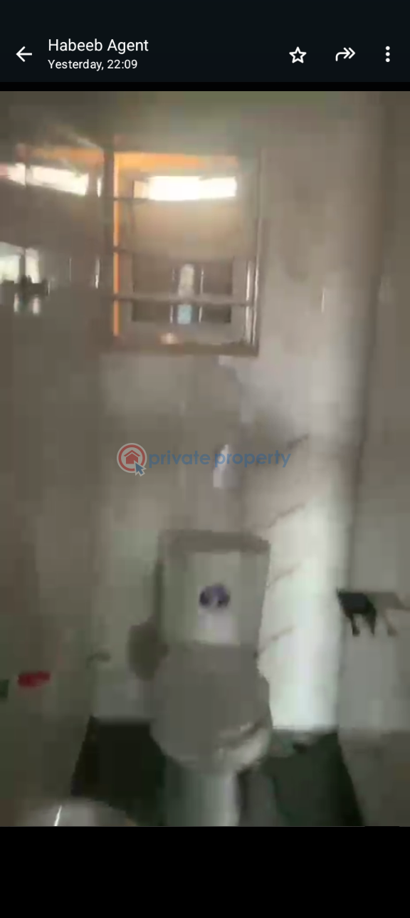 2 bedroom Block Of Flats For Rent Ijesha Surulere Lagos - 5