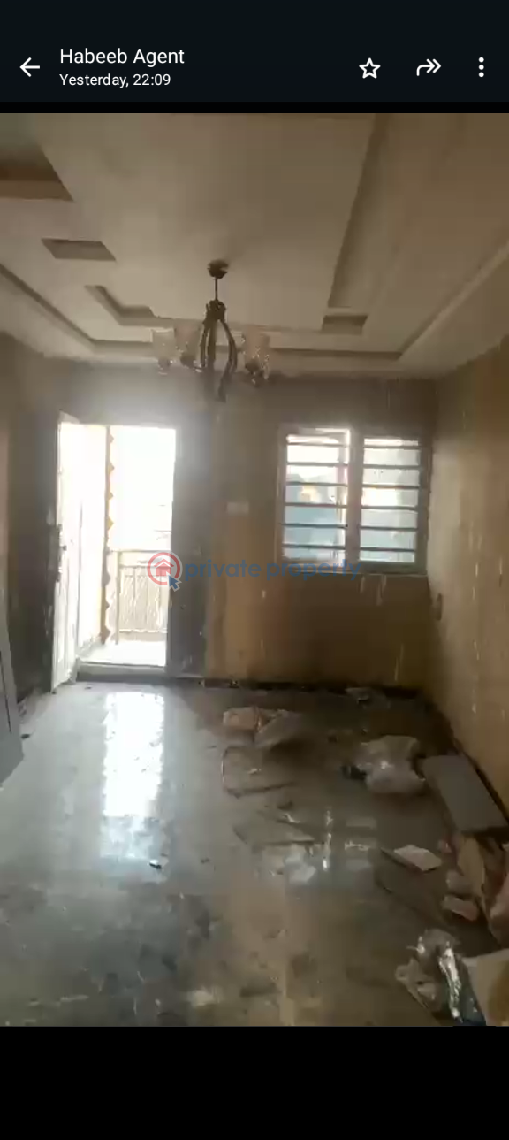 2 bedroom Block Of Flats For Rent Ijesha Surulere Lagos - 7