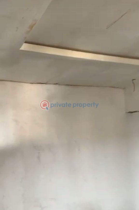1 bedroom Mini Flat For Rent Ijesha Surulere Lagos - 1