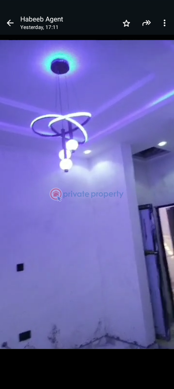 2 bedroom Block Of Flats For Rent Ijesha Surulere Lagos - 5