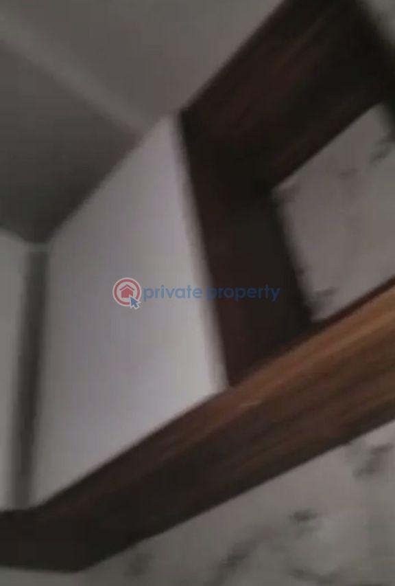 2 bedroom Block Of Flats For Rent Ijesha Surulere Lagos - 5