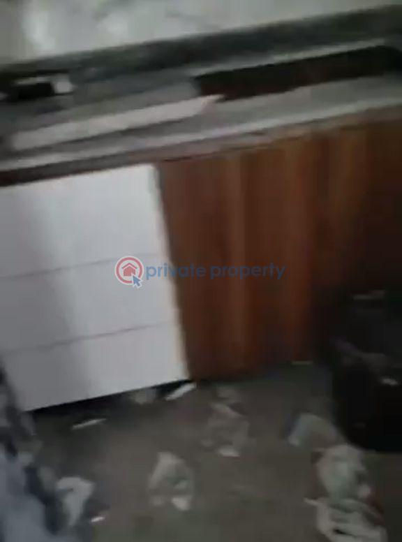 2 bedroom Block Of Flats For Rent Ijesha Surulere Lagos - 7