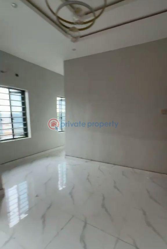 2 bedroom Block Of Flats For Rent Ijesha Surulere Lagos - 6