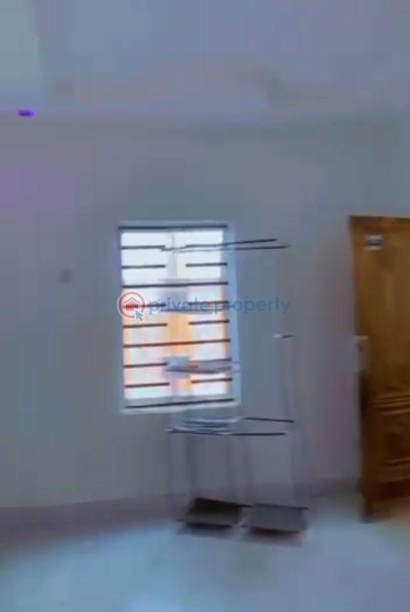 2 bedroom Block Of Flats For Rent Ijesha Surulere Lagos - 7