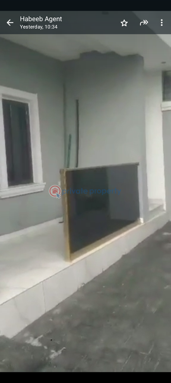 2 bedroom Block Of Flats For Rent Ijesha Surulere Lagos - 2