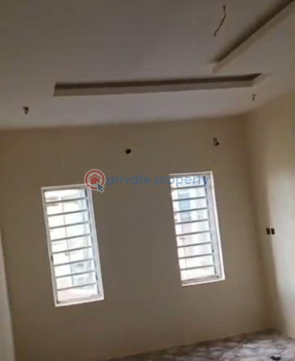 2 bedroom Block Of Flats For Rent Ijesha Surulere Lagos - 7