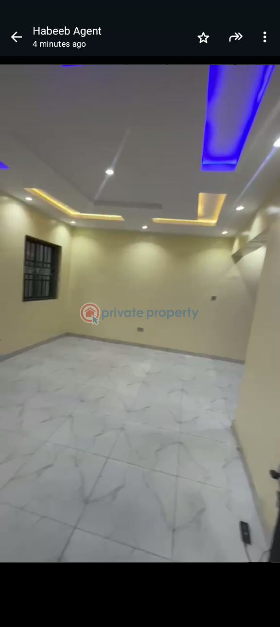 2 bedroom Block Of Flats For Rent Ijesha Surulere Lagos - 3