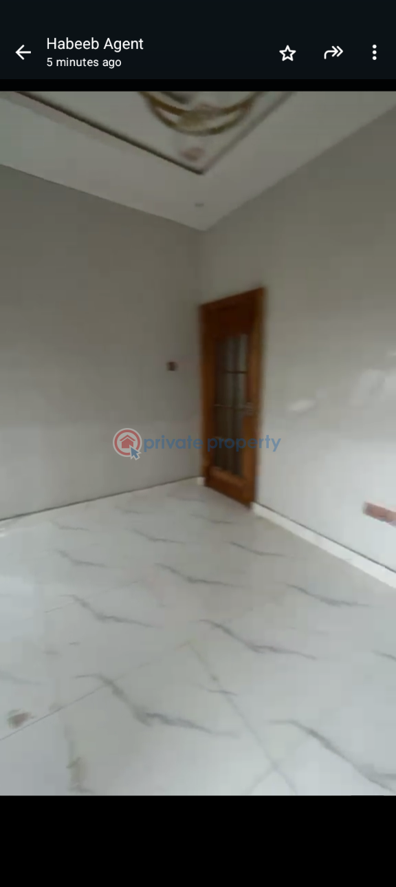 2 bedroom Block Of Flats For Rent Ijesha Surulere Lagos - 10