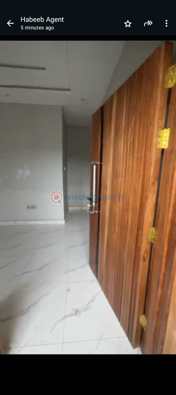 2 bedroom Block Of Flats For Rent Ijesha Surulere Lagos - 12