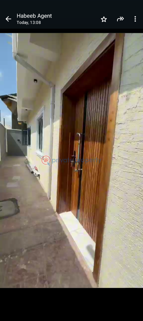 2 bedroom Block Of Flats For Rent Ijesha Surulere Lagos - 2
