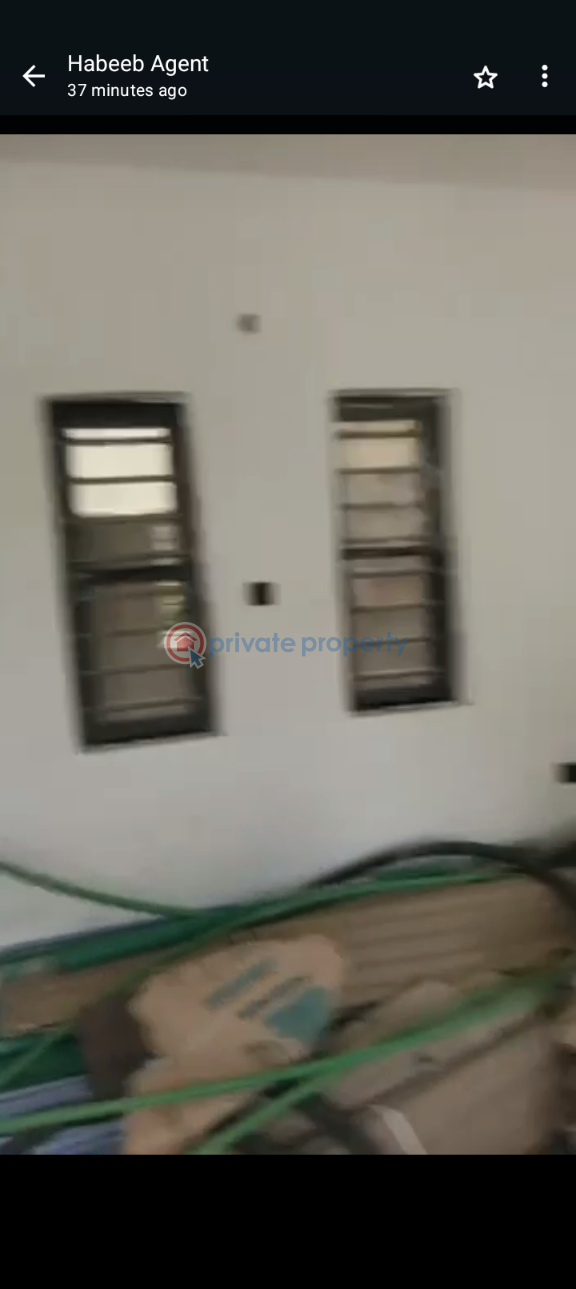 2 bedroom Block Of Flats For Rent Ijesha Surulere Lagos - 3
