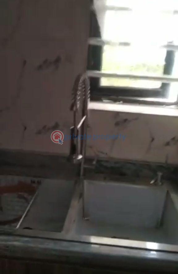 2 bedroom Block Of Flats For Rent Ijesha Surulere Lagos - 6