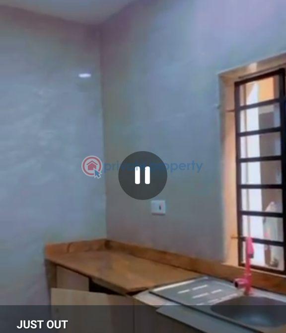 2 bedroom Block Of Flats For Rent Ijesha Surulere Lagos - 3