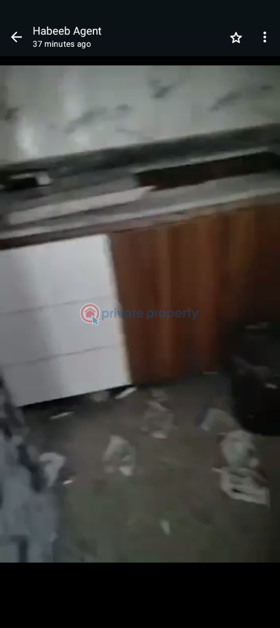 2 bedroom Block Of Flats For Rent Ijesha Surulere Lagos - 8
