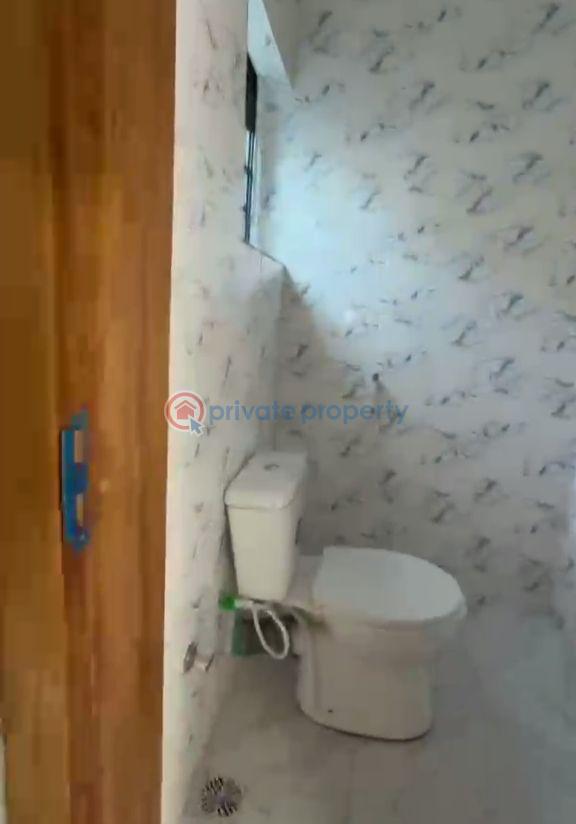 2 bedroom Block Of Flats For Rent Ijesha Surulere Lagos - 1