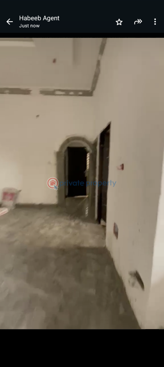 2 bedroom Block Of Flats For Rent Ijesha Surulere Lagos - 2