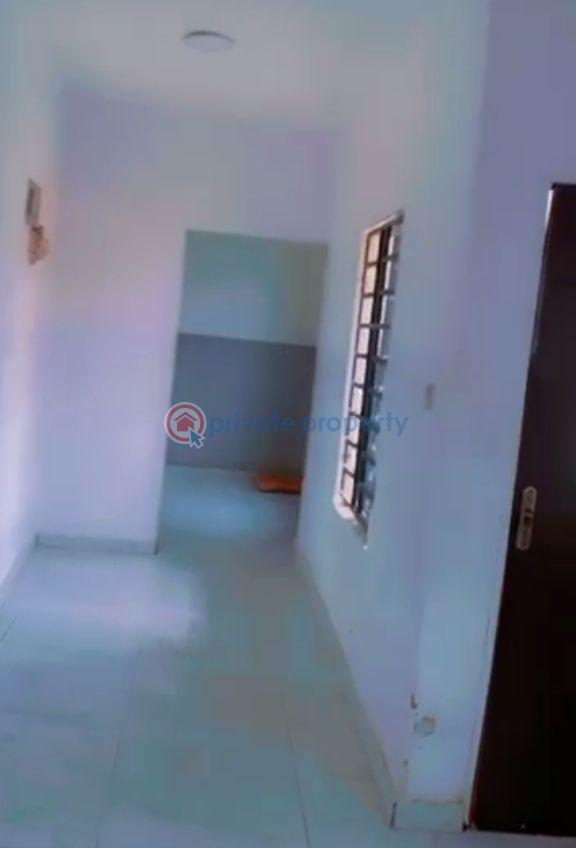 2 bedroom Block Of Flats For Rent Ijesha Surulere Lagos - 5