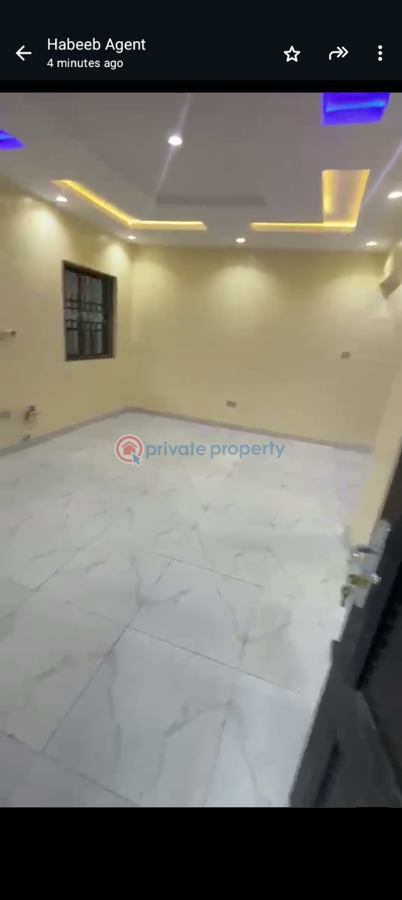 2 bedroom Block Of Flats For Rent Ijesha Surulere Lagos - 9