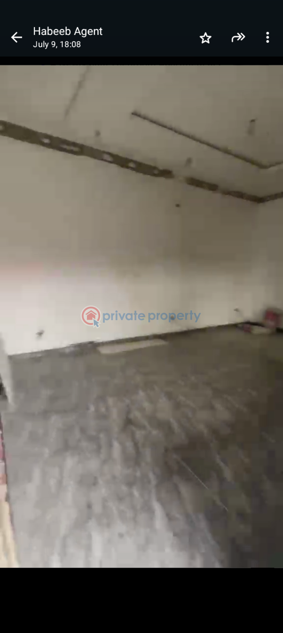 2 bedroom Block Of Flats For Rent Ijesha Surulere Lagos - 4