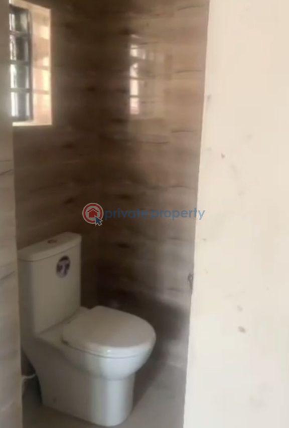 2 bedroom Block Of Flats For Rent Itire-Ikate Surulere Lagos - 2