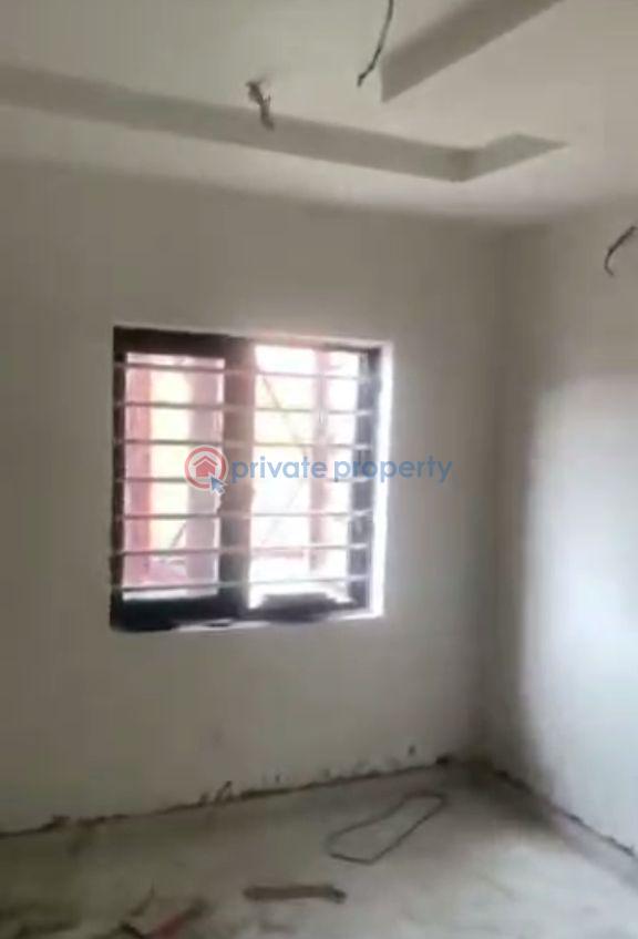 2 bedroom Block Of Flats For Rent Itire-Ikate Surulere Lagos - 3