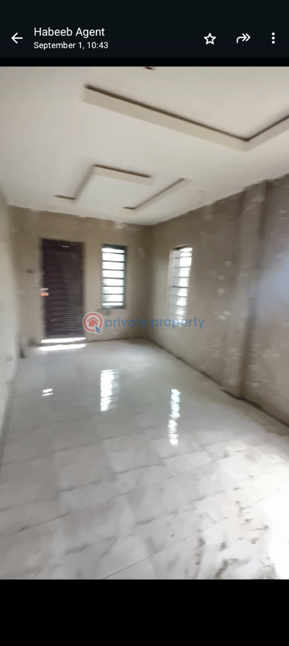 2 bedroom Block Of Flats For Rent Itire-Ikate Surulere Lagos - 0