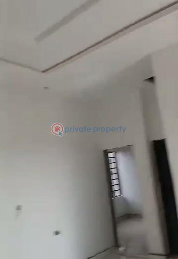 2 bedroom Block Of Flats For Rent Itire-Ikate Surulere Lagos - 0