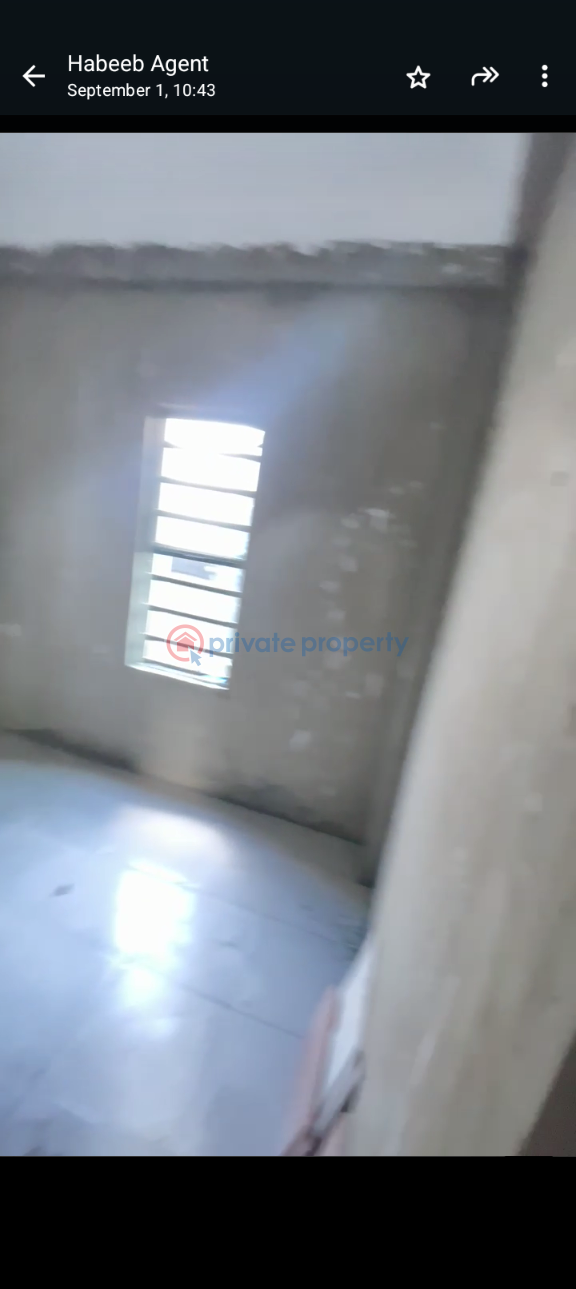 2 bedroom Block Of Flats For Rent Itire-Ikate Surulere Lagos - 4