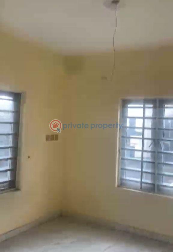2 bedroom Block Of Flats For Rent Lawanson Surulere Lagos - 7