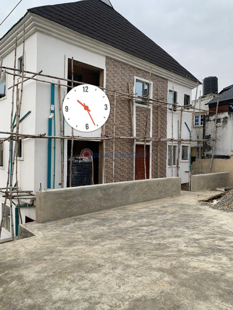 2 bedroom Block Of Flats For Rent Magodo GRA Phase 1 Ojodu Lagos - 1