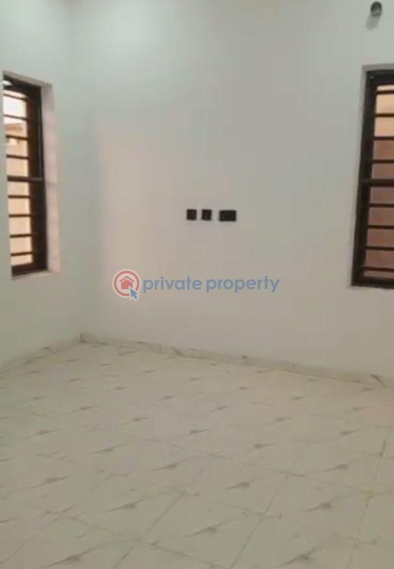 2 bedroom Block Of Flats For Rent Soluyi Gbagada Lagos - 2