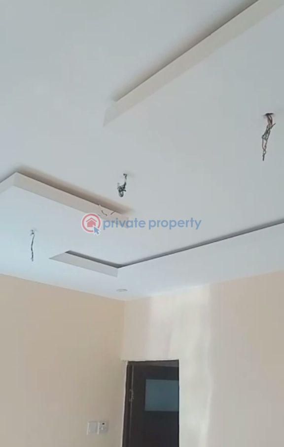 Self Contain For Rent Ijesha Surulere Lagos - 12