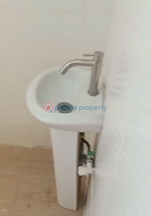 Self Contain For Rent Ijesha Surulere Lagos - 7
