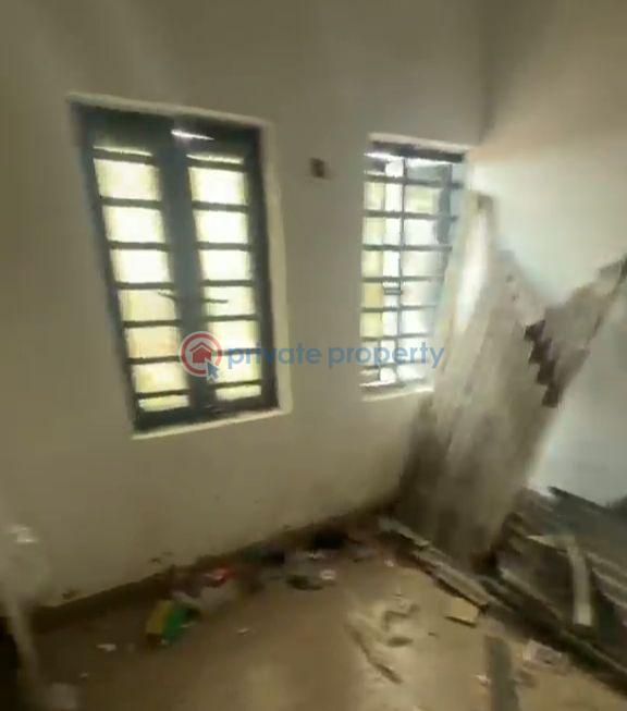 1 bedroom Mini Flat For Rent Fadeyi Shomolu Lagos - 8
