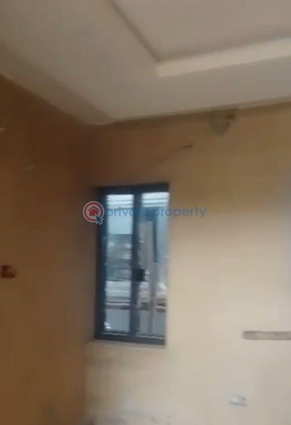 1 bedroom Mini Flat For Rent Ijesha Surulere Lagos - 2