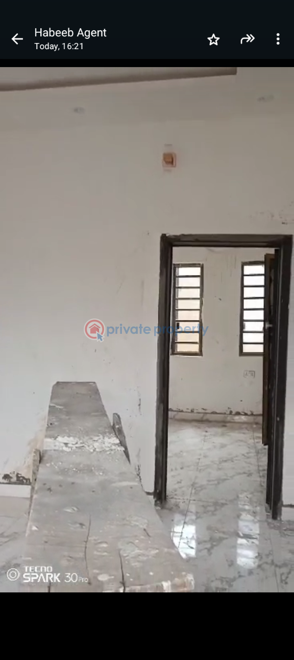 1 bedroom Mini Flat For Rent Ijesha Surulere Lagos - 5