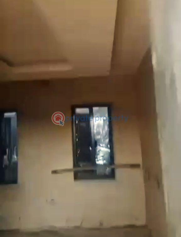 1 bedroom Mini Flat For Rent Ijesha Surulere Lagos - 5