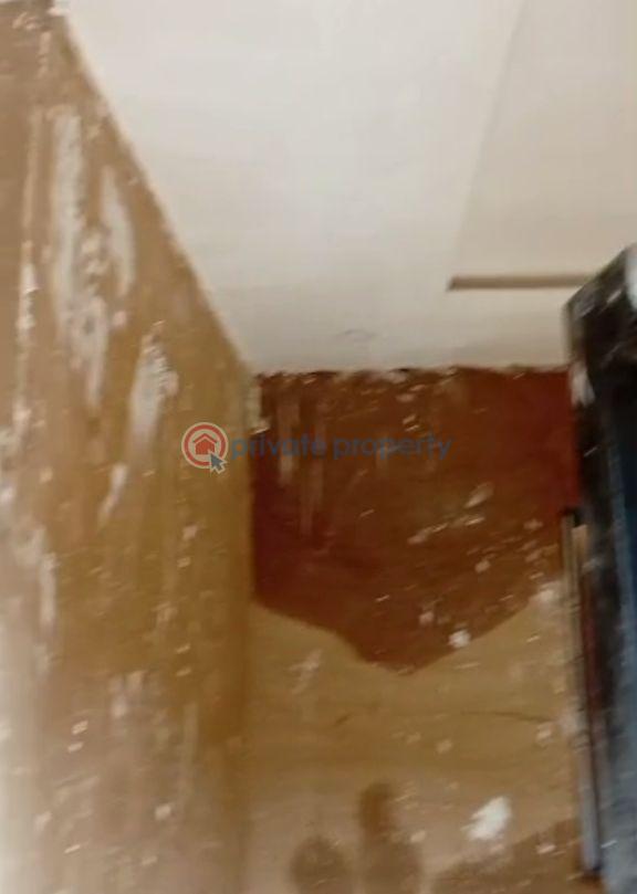 1 bedroom Mini Flat For Rent Ijesha Surulere Lagos - 5