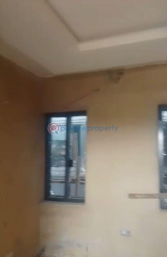 1 bedroom Mini Flat For Rent Ijesha Surulere Lagos - 2