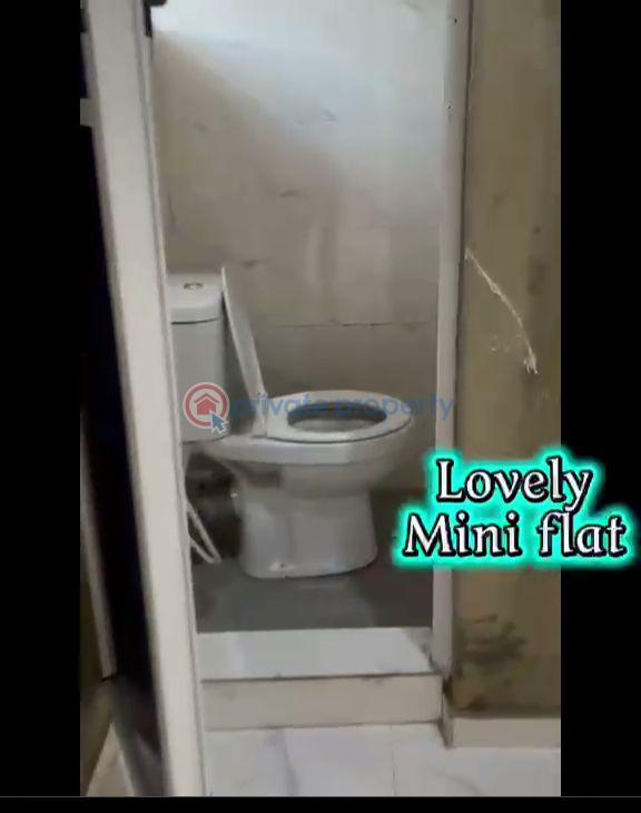 1 bedroom Mini Flat For Rent Itire-Ikate Surulere Lagos - 7