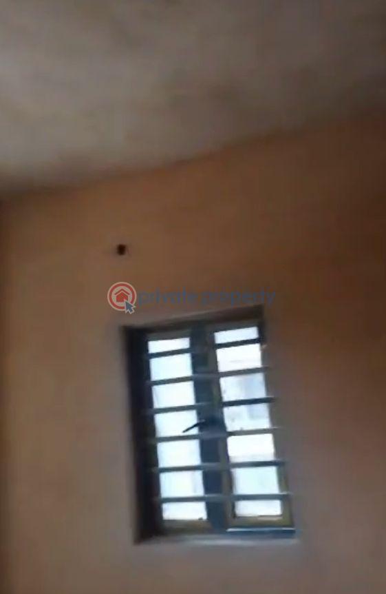 1 bedroom Mini Flat For Rent Itire-Ikate Surulere Lagos - 1