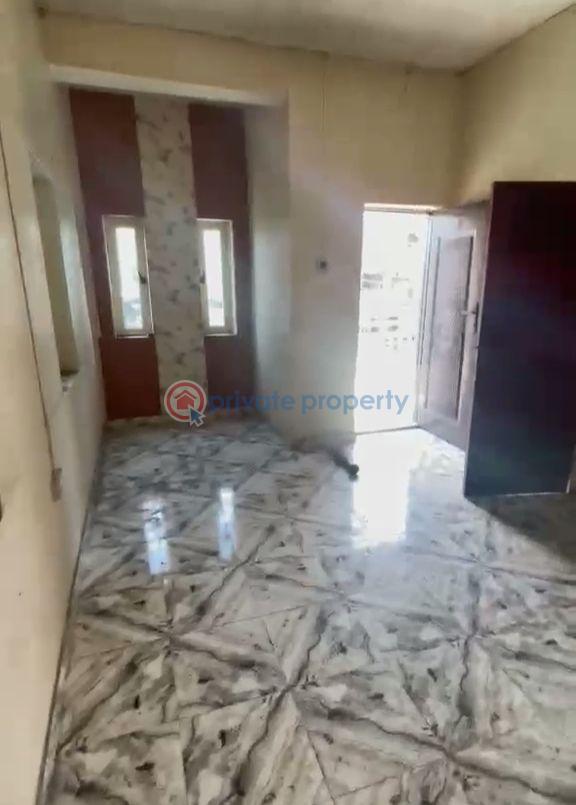1 bedroom Mini Flat For Rent Itire-Ikate Surulere Lagos - 4