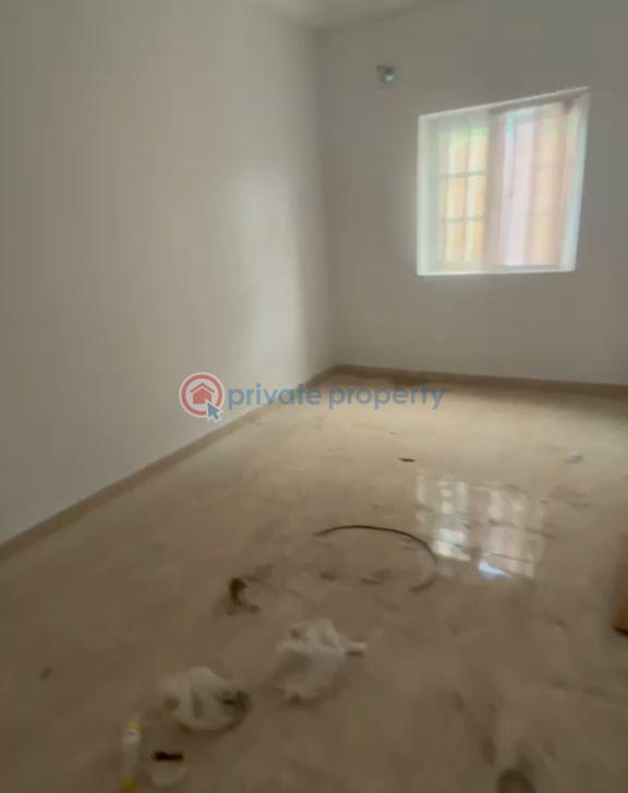 1 bedroom Mini Flat For Rent Itire-Ikate Surulere Lagos - 5