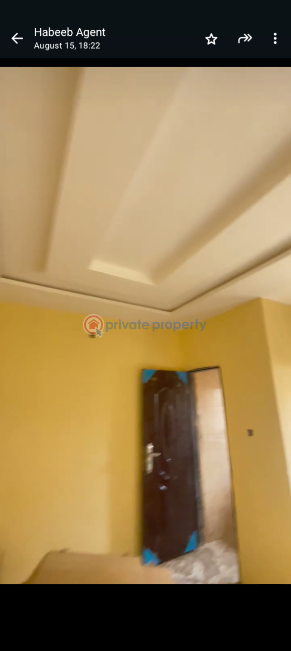1 bedroom Mini Flat For Rent Itire-Ikate Surulere Lagos - 0