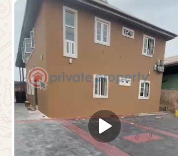 1 bedroom Mini Flat For Rent Itire-Ikate Surulere Lagos - 0