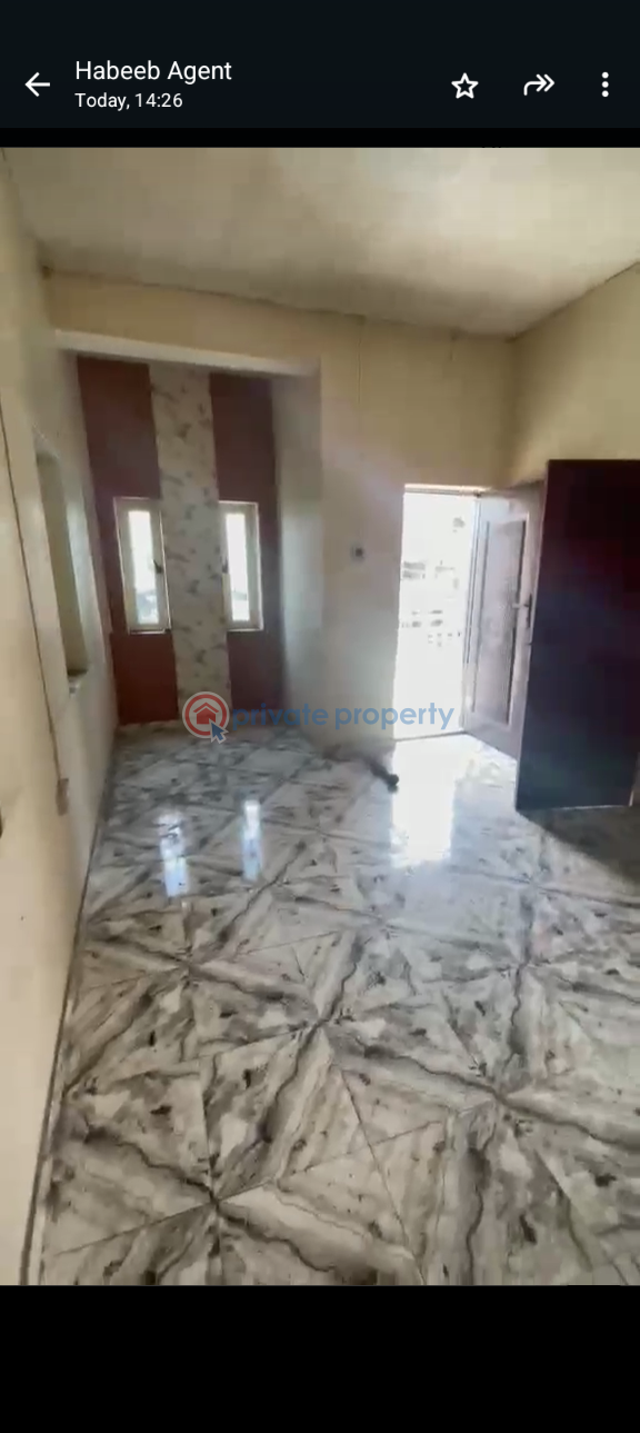 1 bedroom Mini Flat For Rent Itire-Ikate Surulere Lagos - 5